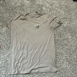 This is a men’s Xl shirt can be worn by a girl to doesn’t matter barely worn.